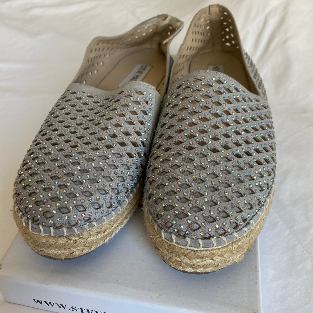 Steve Madden Pretty Grey Multi Flats (Size 7.5) - image 2